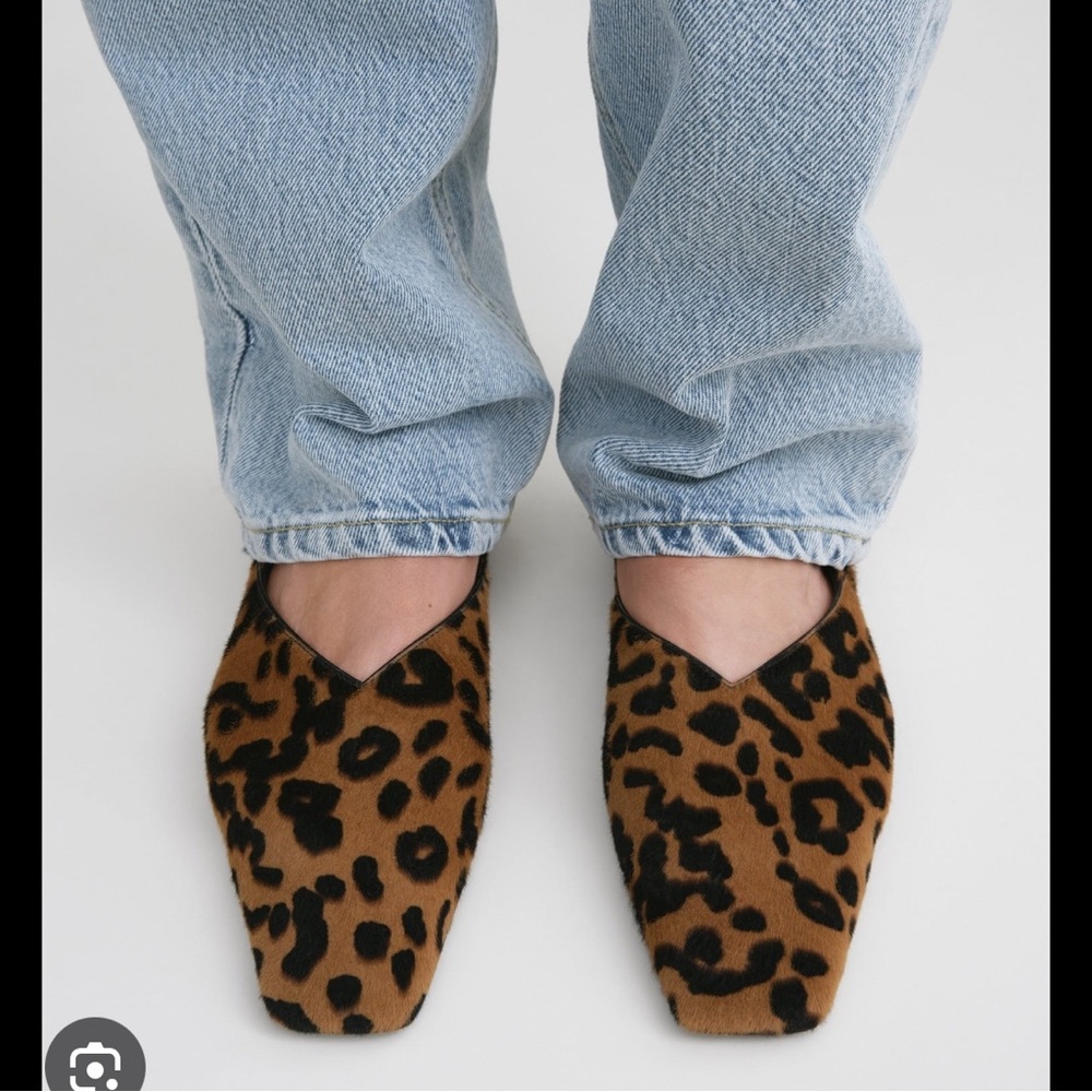 NWT Toteme flats